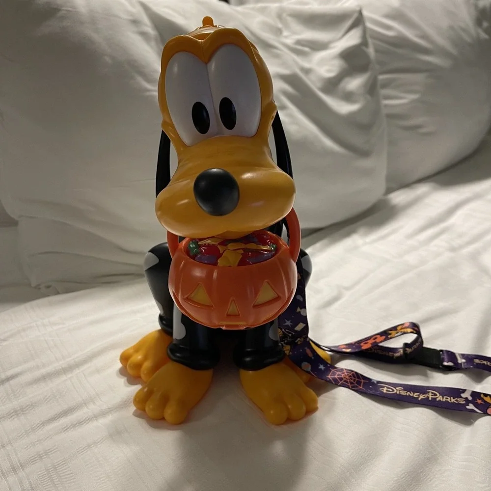 Disney‎ Parks 2025 Halloween Pluto Skeleton Sipper New Glows and Lights Up